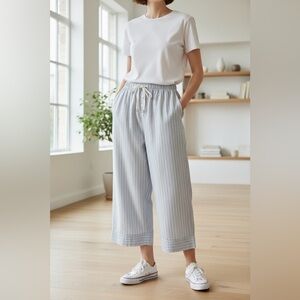 DKNY | Elastic Waist Drawstring Striped Pajama Bottoms in White & Blue L Large